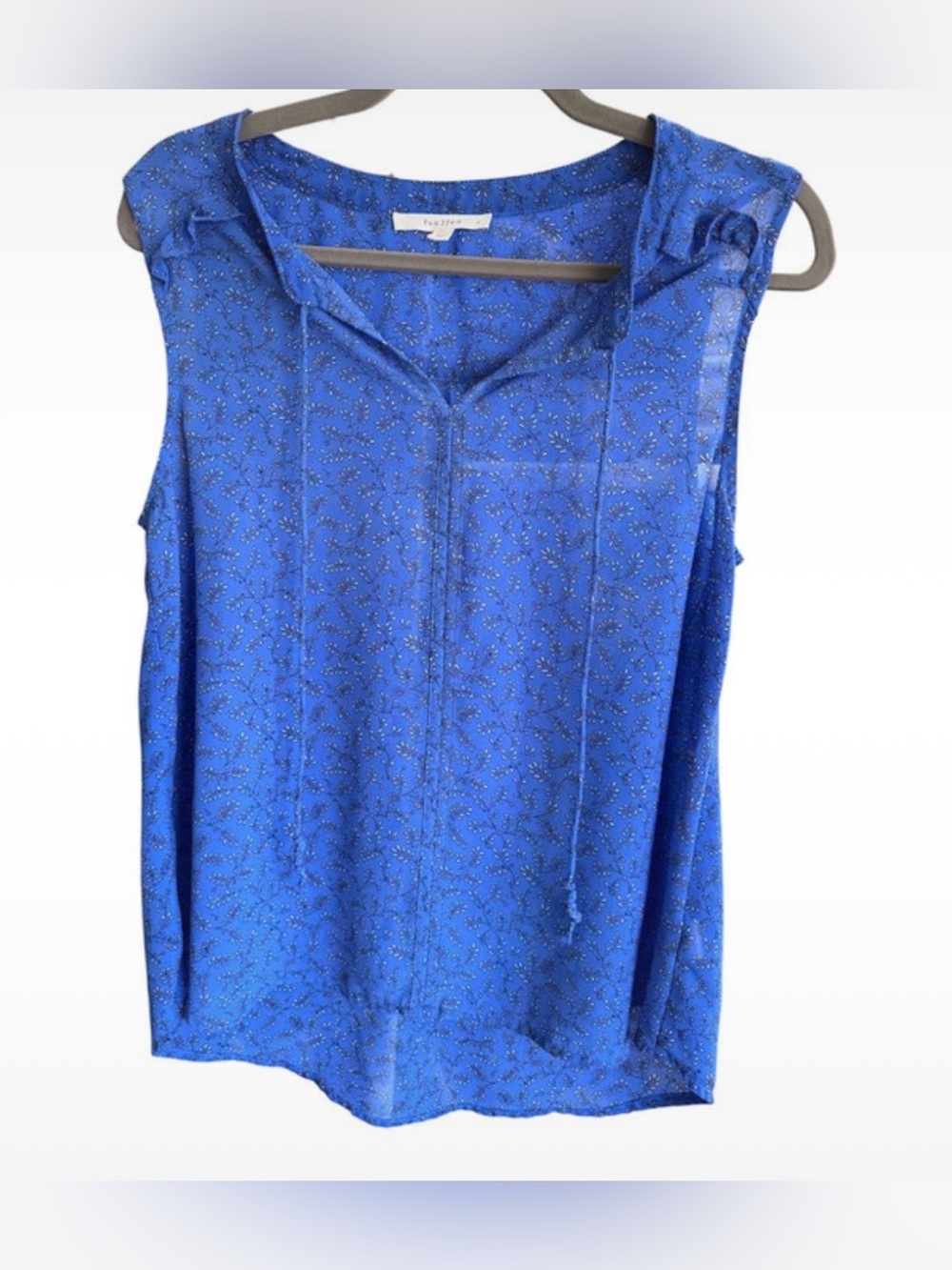 Women’s Blue Sleeveless Blouse Sz L